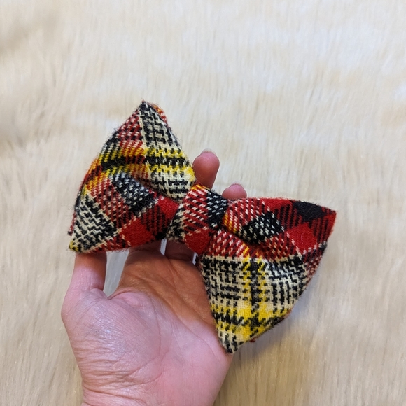 Vintage Royal red, black white and yellow plaid clip on bow tie rust resistant - Picture 2 of 5